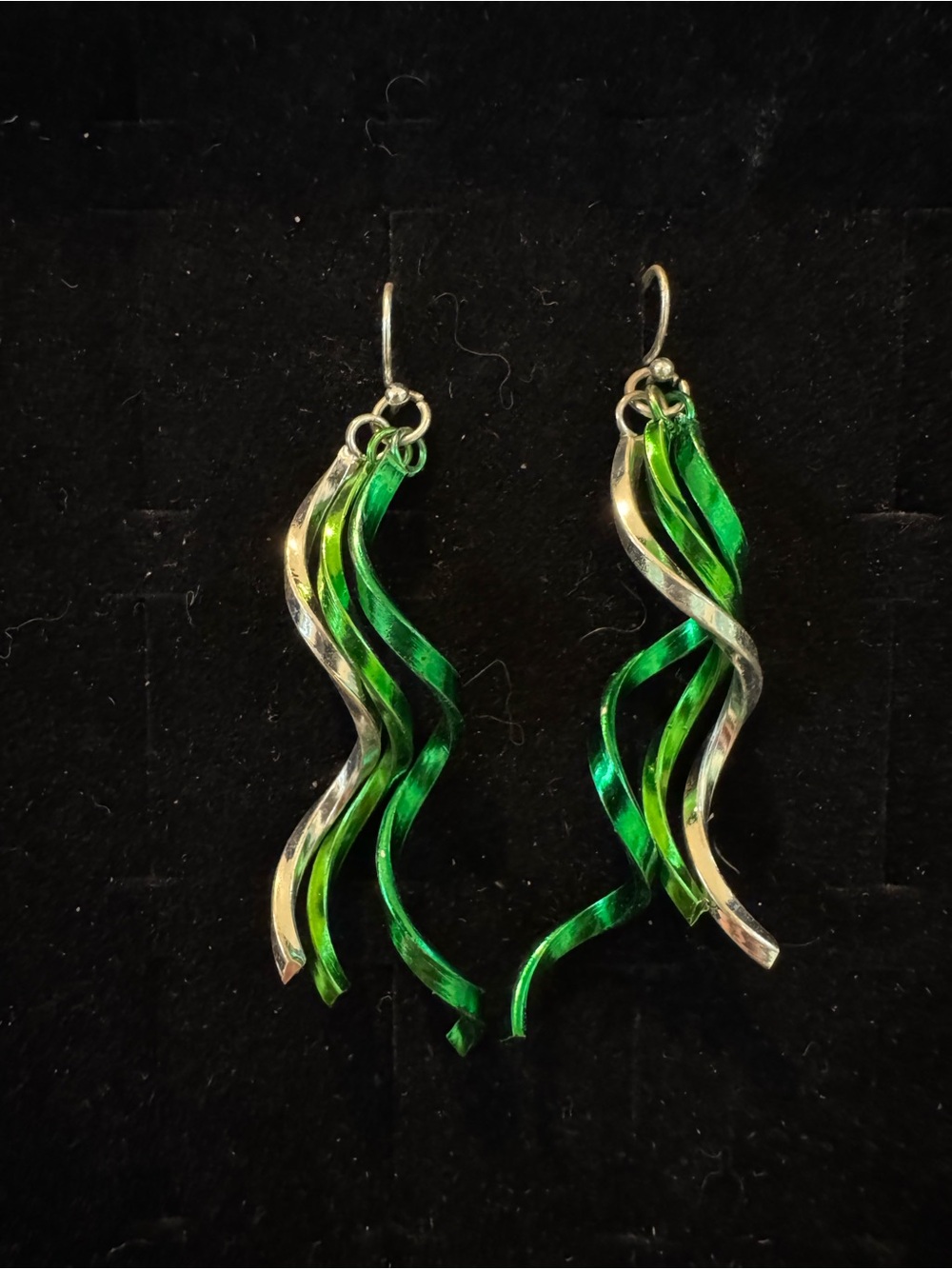 Green Silver Tone Spiral Wave Dangle Earrings Long Drop Statement Jewelry